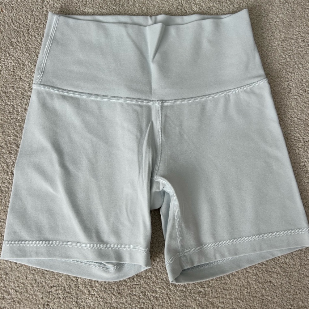 Aritzia TNA action biker shorts